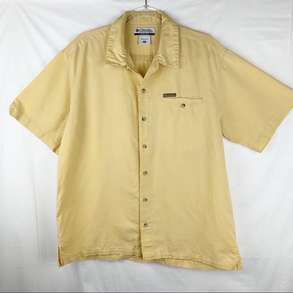 Columbia Men’s Short Sleeve Button Front Shirt size M